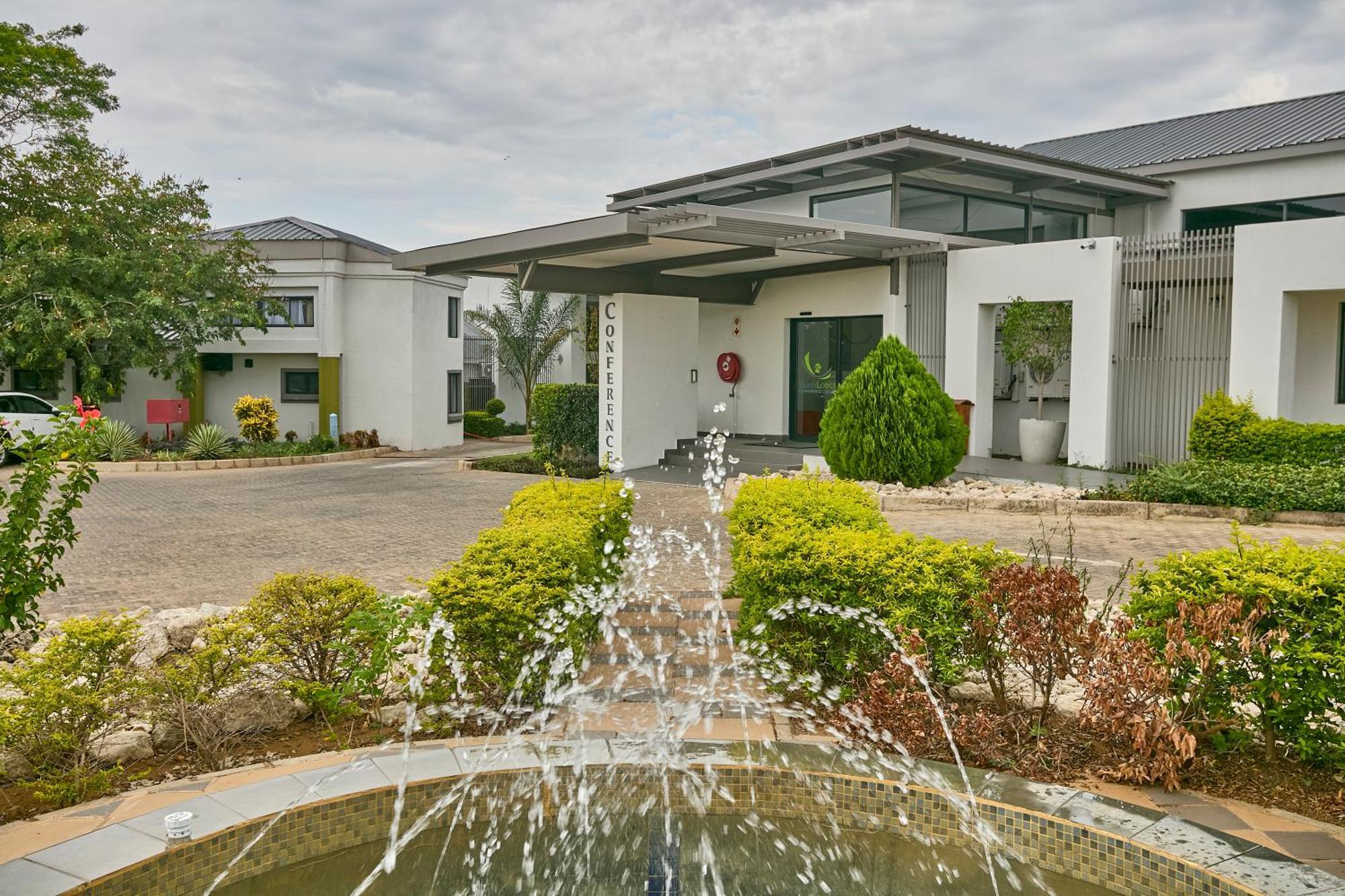 Travelodge Kasane Exterior photo